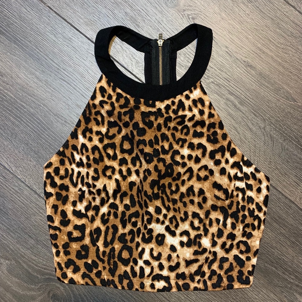 Crop top